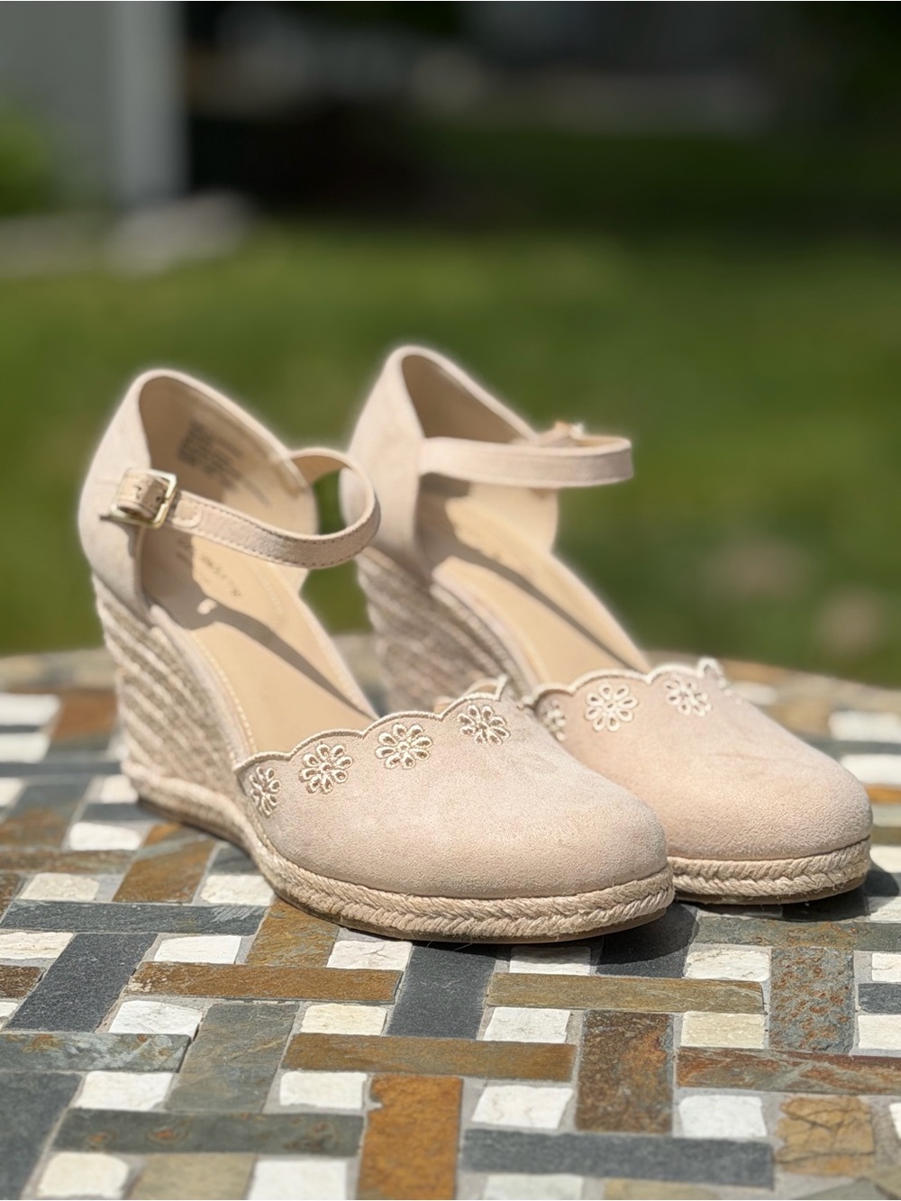 LizClaiborne BeigeFloral Scallop Ankle-Strap EspadrilleWedges-closed toe sandal